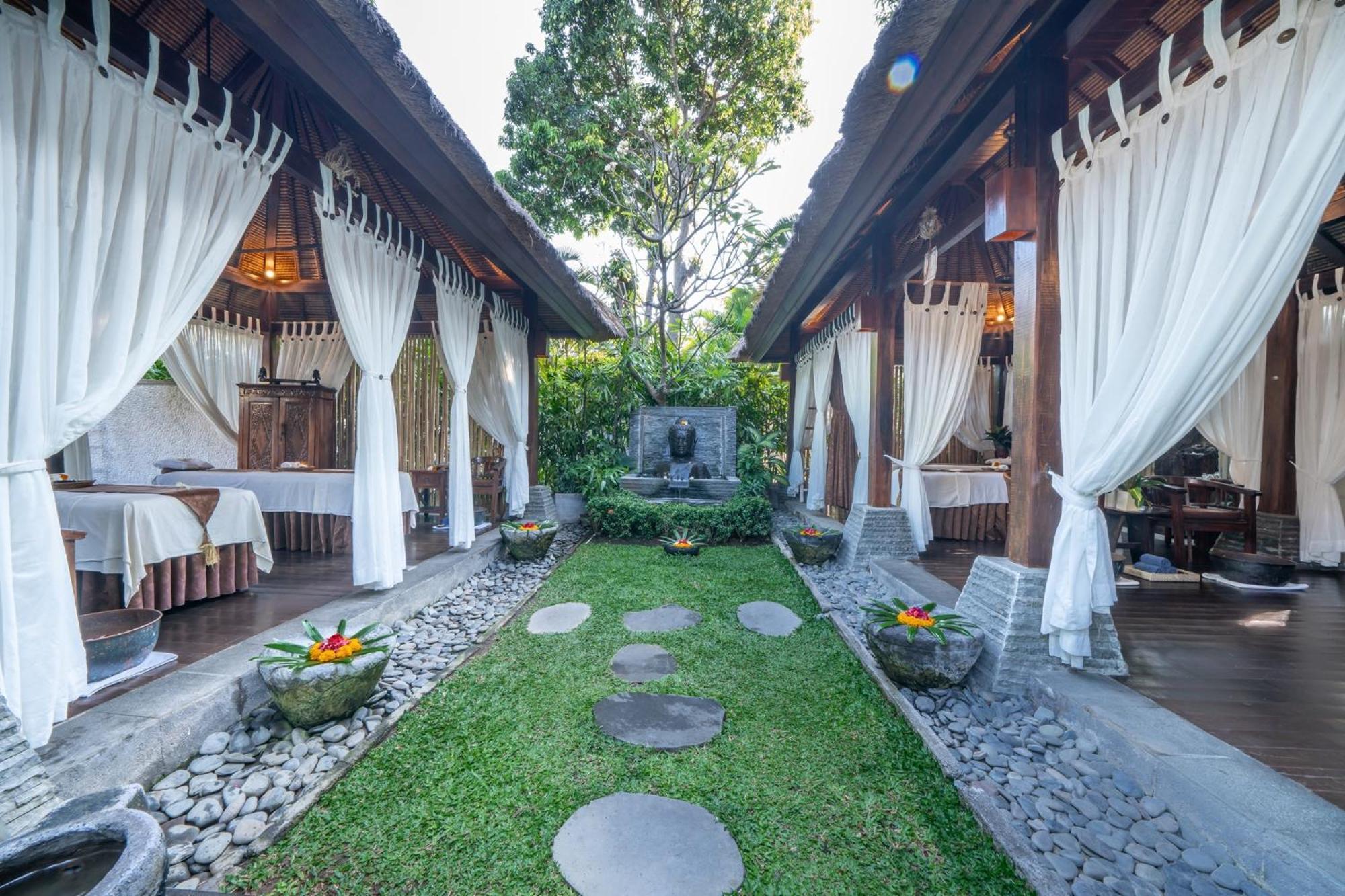 Resort The Lovina